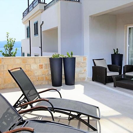 Apartment Bol A6 With Pool From 45 Eur Per Person מראה חיצוני תמונה