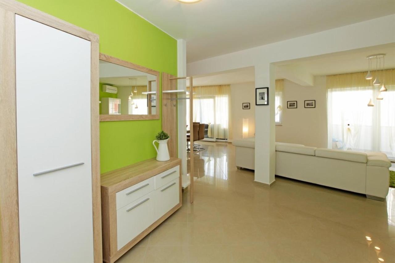 Apartment Bol A6 With Pool From 45 Eur Per Person מראה חיצוני תמונה