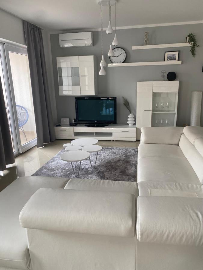 Apartment Bol A6 With Pool From 45 Eur Per Person מראה חיצוני תמונה